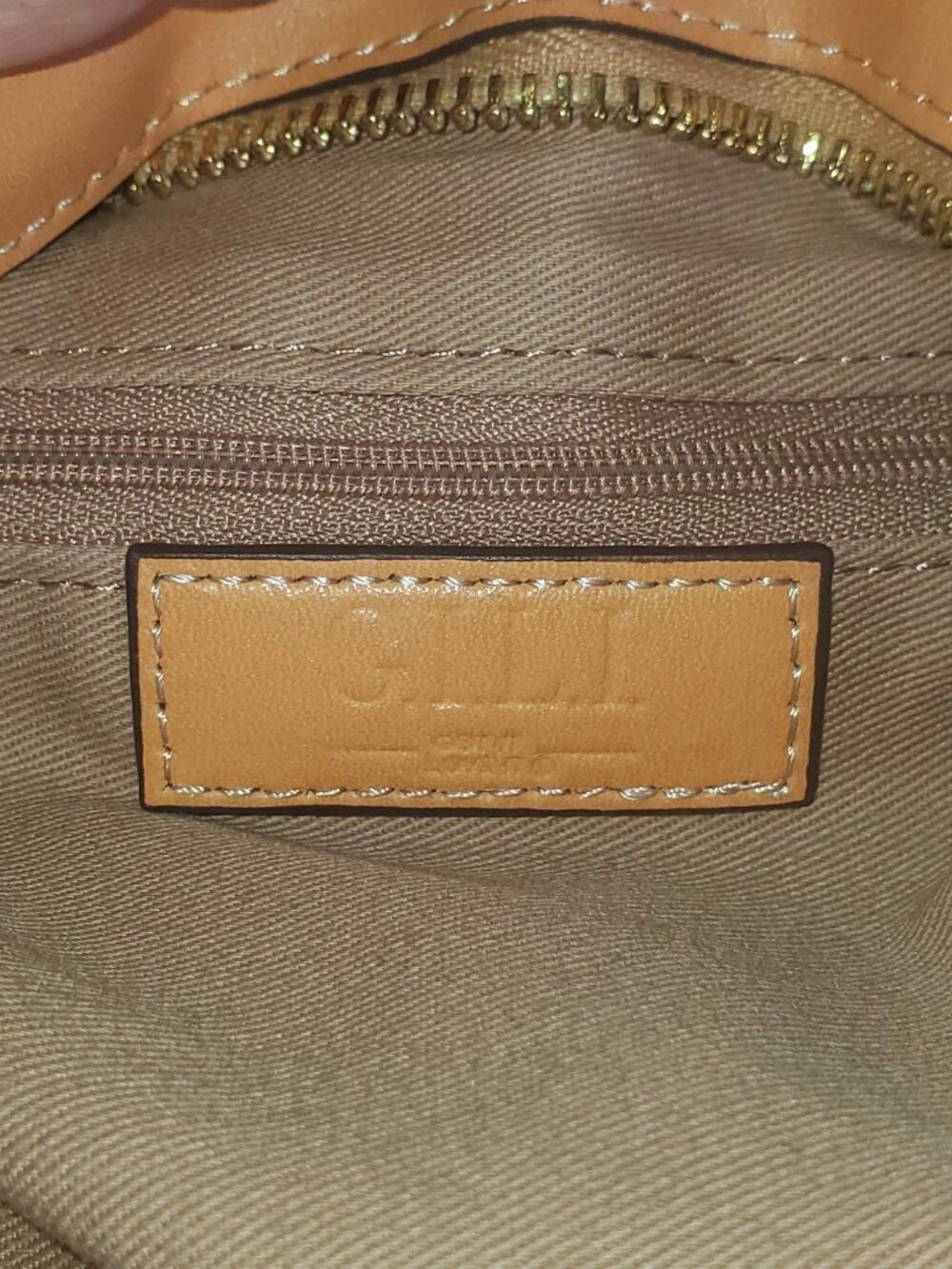NWOT G.I.L.I. Women's Honey Brown Leather Flat Double Zip Crossbody 1438 - Picture 8 of 11